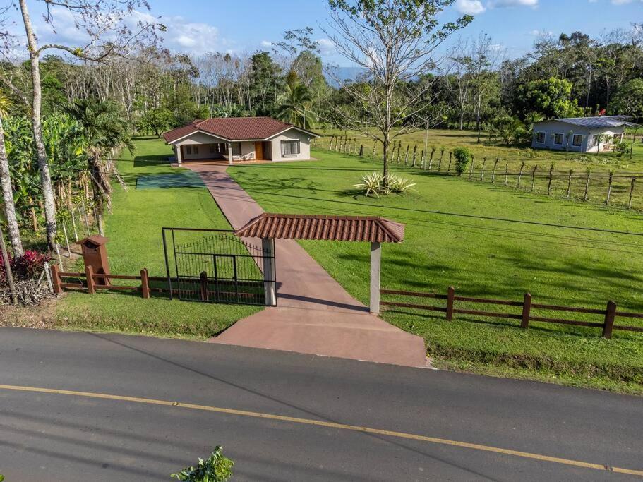 Casa Roble Fortuna La Fortuna Ngoại thất bức ảnh